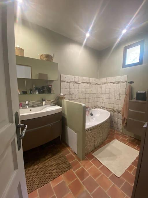 Ar De Vie Villa Chaleureuse En Provence Ventabren Εξωτερικό φωτογραφία